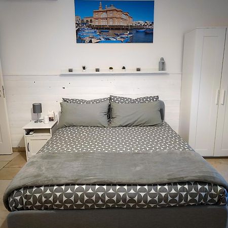 Casa Nuccia Apartment Bari Bagian luar foto